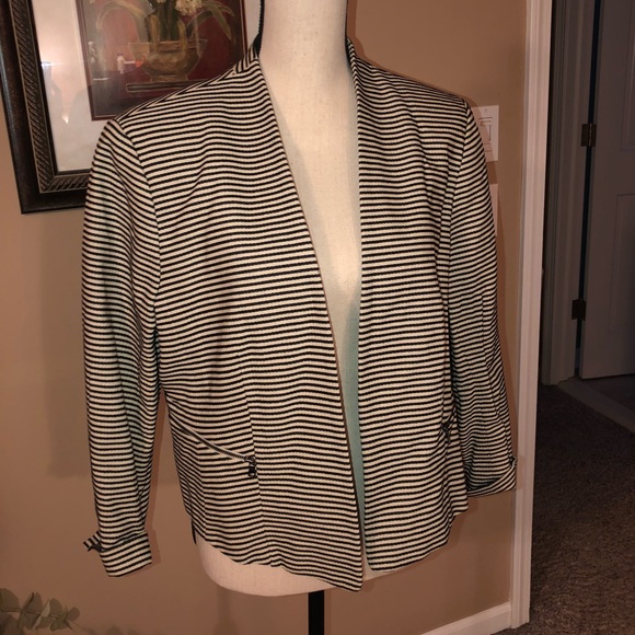 Ann Taylor Jackets & Blazers - NWT Ann Taylor striped jacket/blazer SZ 14